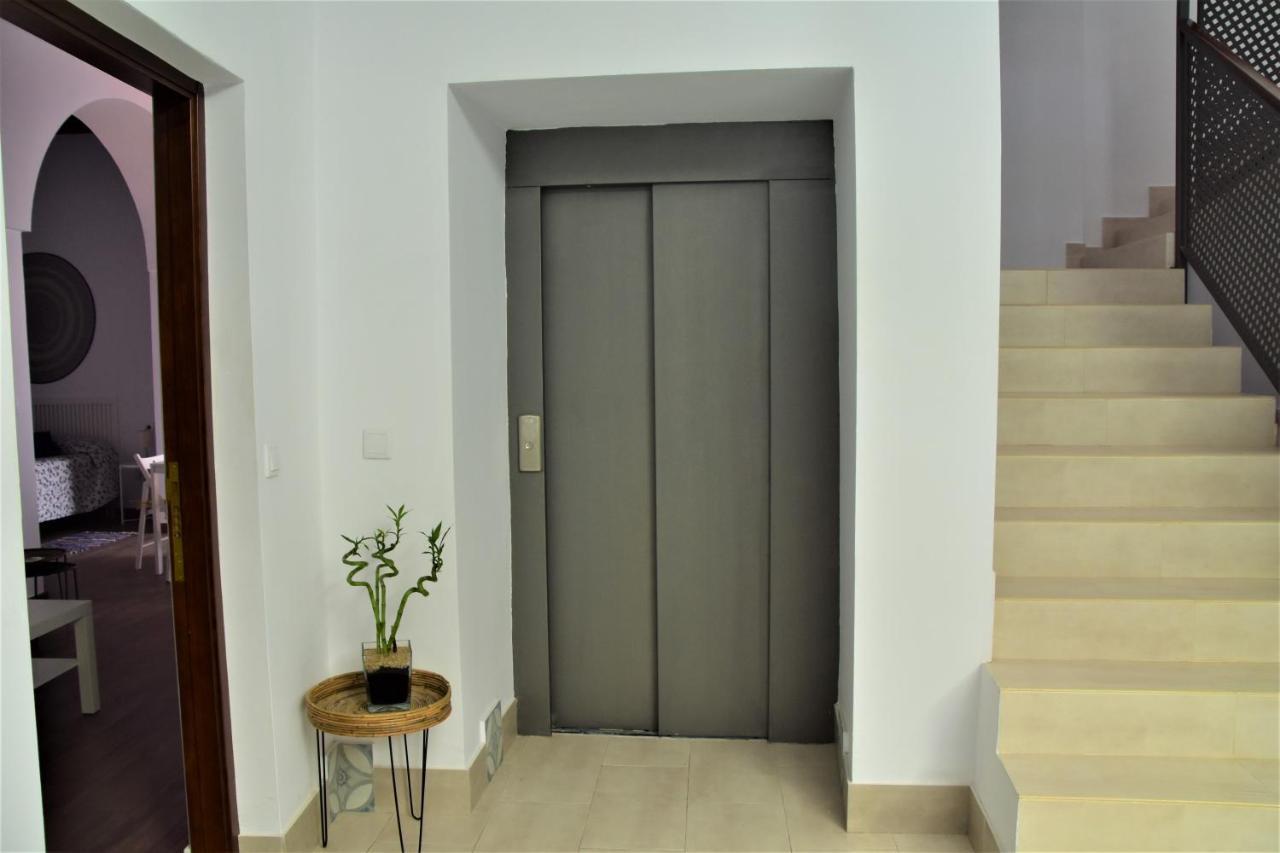 Apartamentos Turisticos Mamelon Херес де ла Фронтера Екстериор снимка