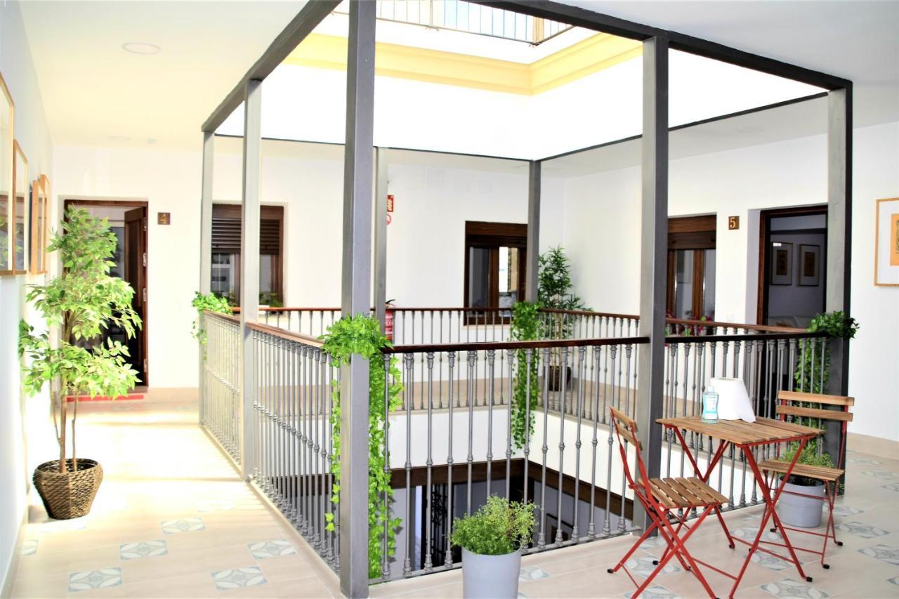 Apartamentos Turisticos Mamelon Херес де ла Фронтера Екстериор снимка