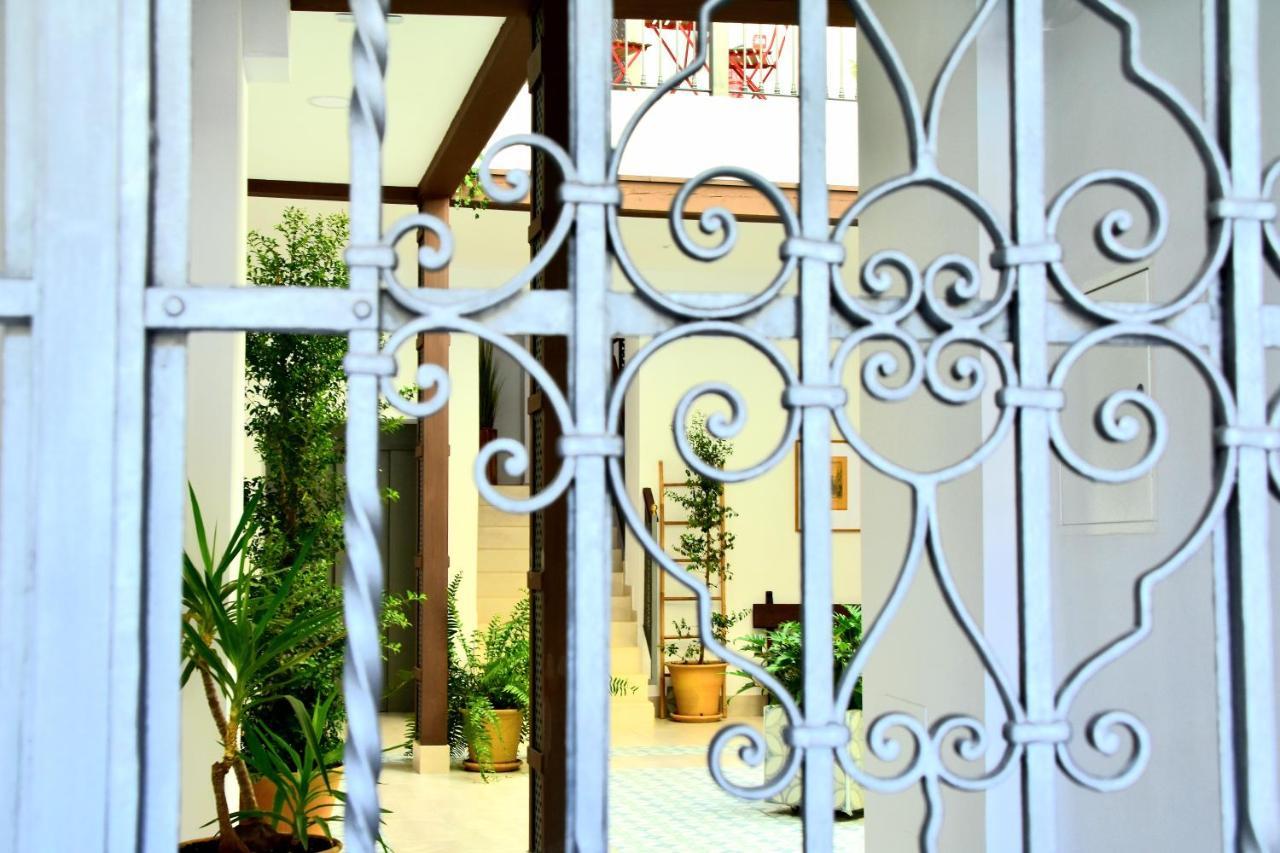 Apartamentos Turisticos Mamelon Херес де ла Фронтера Екстериор снимка