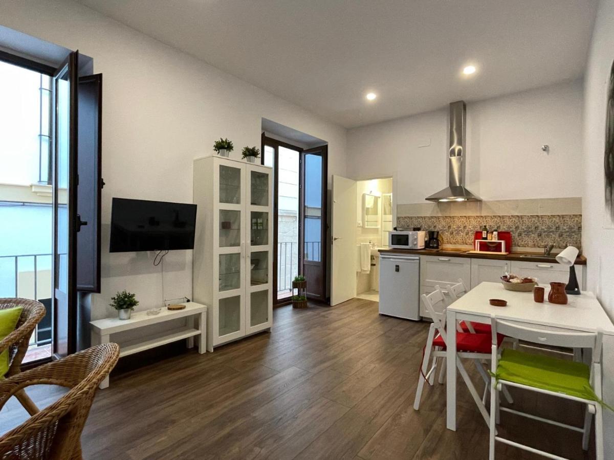 Apartamentos Turisticos Mamelon Херес де ла Фронтера Екстериор снимка